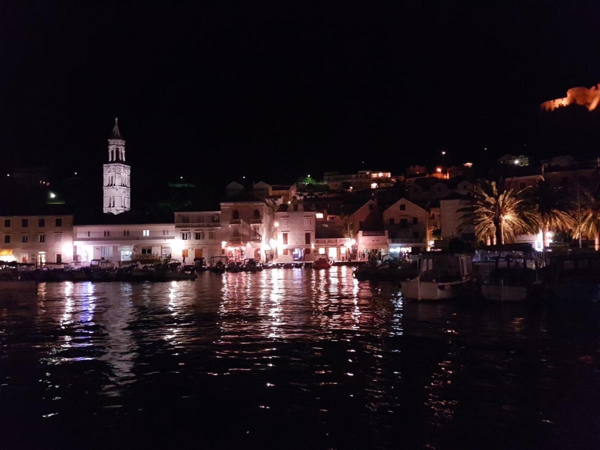 Apartman Filis Hvar Town Esterno foto