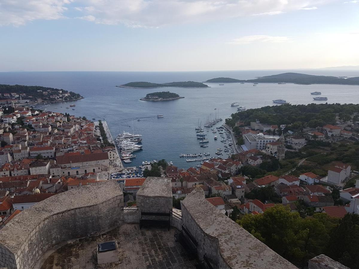 Apartman Filis Hvar Town Esterno foto